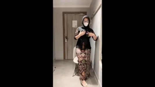 Kebaya Hitam Idaman